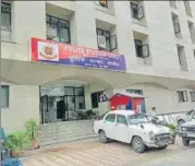  ?? HT PHOTO ?? The SHO of Saket police station allegedly took a bribe of ₹2 lakh from a lawyer on behalf of real estate firm Unitech Limited.