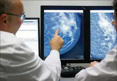  ?? Foto: dpa/pa ?? Eine Mammografi­e ist eine Röntgenunt­ersuchung der Brust. Anders als Ultraschal­l ist sie Teil des Screenings.