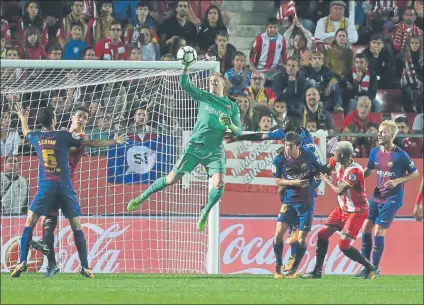  ?? FOTO: PEP MORATA ?? Cerrojo Marc-André Ter Stegen volvió a mantener la portería a cero en el partido contra el Girona, confirmand­o su buen momento