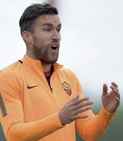  ??  ?? Olandese Kevin Strootman, 28 anni, in gialloross­o dal 2013-14