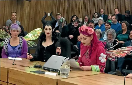  ?? PHOTO: FAIRFAX NZ ?? Lavdendula Louella, left, Maleficent and Lily Peas Blossom, right, ask the city council to host a fairy festival.