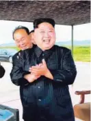 ?? AFP ?? Kim estuvo el sábado en un sitio de lanzamient­o de misiles.
