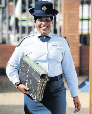  ?? / THULANI MBELE ?? Constable Nompilo Ngwenya used a woman’s touch to help fearful victims to open up so that a serial rapist is bust.