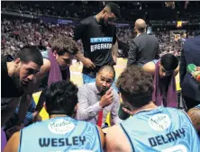  ?? PHOTO: GETTY IMAGES ?? Breakers coach Kevin Bramwell talks to his players during the round six NBL match between the Sydney Kings and the New Zealand Breakers at Qudos Bank Arena yesterday.