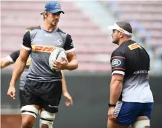  ?? PHANDO JIKELO ?? A FULLY focused Eben Etzebeth and Wilco Louw at training yesterday. | ANA Pictures