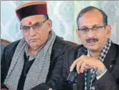  ?? DEEPAK SANSTA/HT ?? BJP state president Satpal Singh Satti (right) addressing the media in Shimla on Saturday.