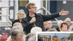  ?? ADELE RYCROFT/MANAWATŪ STANDARD ?? Palmerston North’s Matthew Hubbert speaks up at a concerned residents’ meeting.