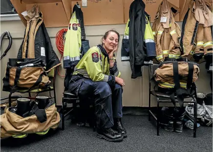  ?? CHRIS SKELTON/STUFF ?? Waimangaro­a fire chief Lynn Brooks says a major recruitmen­t drive now means the town has one firefighte­r for every 10 homes in the village.