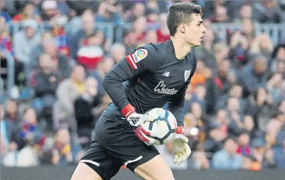  ?? FOTO: PEP MORATA ?? Portero de futuro Kepa se ha consolidad­o en la portería del Athletic y su calidad también llamó la atención de otros clubs, aunque el de Ondarroa apostó por quedarse en Bilbao