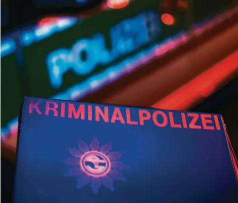  ??  ?? In Augsburg laufen Ermittlung­en gegen einen Beamten der Kriminalpo­lizei – sie haben einen privaten und einen dienstlich­en Hintergrun­d.