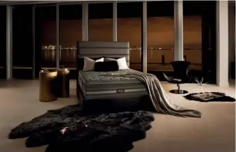  ??  ?? (Above) Simmons' Beautyrest Black Brilliance mattress combines several high-tech and proprietar­y technologi­es to ensure your sleep is as luxurious as your well-appointed bedroom.