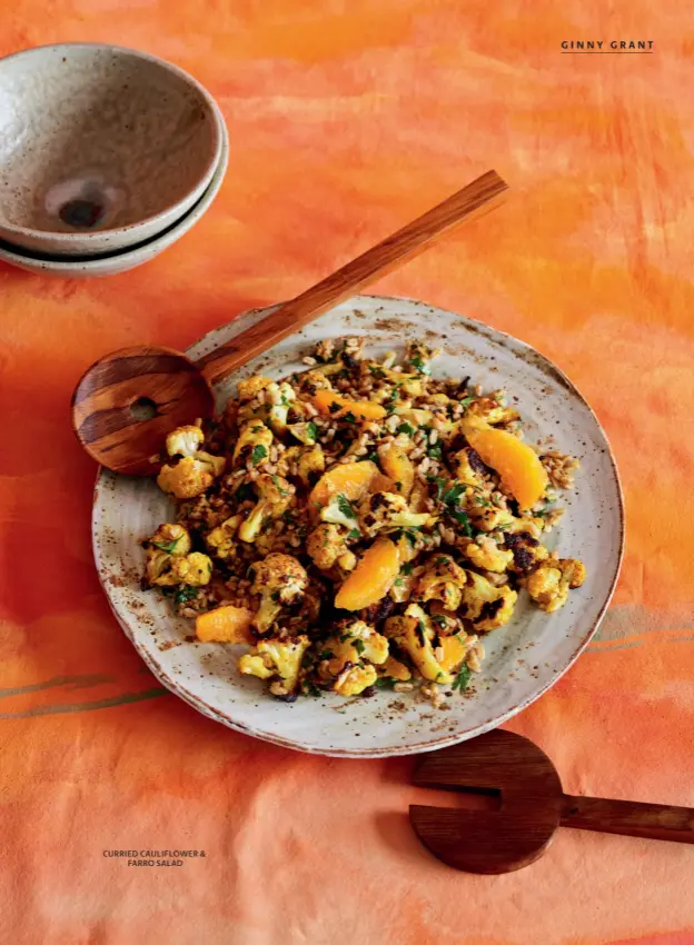  ??  ?? CURRIED CAULIFLOWE­R & FARRO SALAD