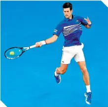  ??  ?? Novak Djokovic no tuvo problemas para colocarse en la siguiente instancia del primer Grand Slam del año.
