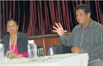  ?? Picture: ZOLILE MENZELWA ?? PREVENTION FIRST: A number of community safety stakeholde­rs met at the town hall on Thursday with, from left, Enoch Mgijima community safety political head Adele Hendricks and police provincial director of community police relations Neil Naidoo