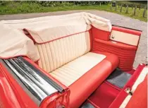  ??  ?? ABOVE Rear bench seat started life as a skip-found garden swing. BELOW Fifties Americana, so no shortage of chrome details.