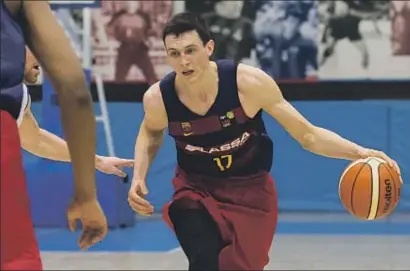  ?? FCB ?? El alero Rodions Kurucs (2,03 metros, 19 años), durante un partido con el Barcelona B