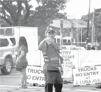  ??  ?? The passage of an ordinance giving more power to traffic enforcers by allowing them to confiscate driver’s licenses did not sit well with the major transport groups in the city who vowed to question the legality of the local law.