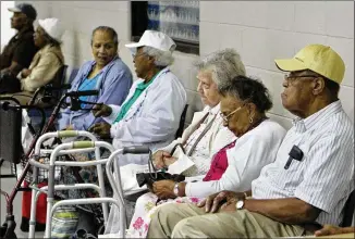  ?? AJC FILE ?? Cobb’s senior population is outstrippi­ng other age groups in the county. This trend has been seized on by those who see a need for more senior housing, but it worries some residents and officials about the impact on schools as a growing proportion of...