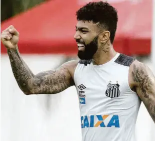  ?? Ivan Storti - 20.set.18/santos FC ?? Gabigol vive ótima fase na Vila Belmiro, mas tem contrato somente até o final de dezembro; camisa 10 pode ser envolvido em uma troca por dois jogadores