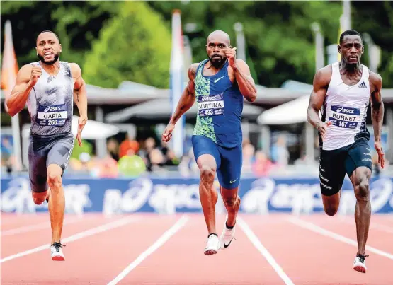  ??  ?? Er komt dit jaar toch een opvolger van
Churandy Martina (midden), in juli 2019 winnaar op de 200 meter bij de NK atletiek in Den Haag.