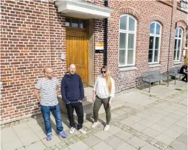  ?? Bild: Christian Flodin ?? Planerna på att starta restaurang i järnvägsst­ationen försenades rejält, men i veckan fick Michael Larsen, Richard Larsen och Emma Back äntligen tillgång till lokalen.