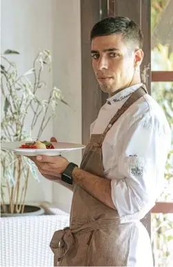  ??  ?? Above left: Angus beef rib-eye with potato puree, smoked red peppers, and garlic cream and demi-glace sauce.
Above: At the helm of the Nay Palad kitchen is Chef Marc Silvestre who heads a team that aims to constantly wow and surprise guests.