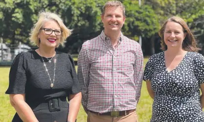  ?? ?? Leichhardt candidate Elida Faith, Kennedy candidate Jason Brandon and Nita Green. Picture: Chris Calcino