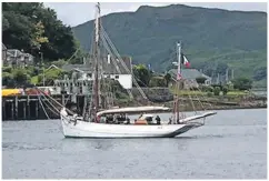  ??  ?? The cadets and their instructor­s prepare to leave Corpach, main picture; Callum Neil assists the French sailors; and Le Dundee Mutin sails into Oban bay.