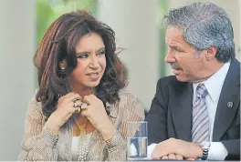  ??  ?? Reencuentr­o. Felipe Solá y Cristina Kirchner, en una foto de archivo.