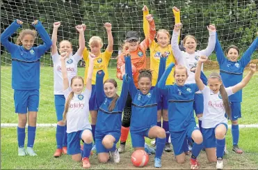  ?? ?? Kings Hill girls under-11s
Picture: Barry Goodwin (57595697)