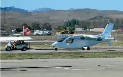  ?? PHOTO: STEVE EGGLESTON ?? A vehicle seen at a California airport and reported by numerous people to have been seen hovering bears a striking resemblanc­e to a ‘‘flying car’’ described in a US patent office design brief from 2011.