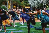  ?? Kirsten Gilliam Photograph­y ?? Core Focused Yoga at Discovery Green