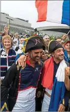  ??  ?? Les supporters français au Japon.