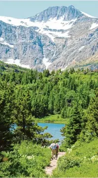  ??  ?? Hohe Berge, schimmernd­e Seen, gute Wege: Der Glacier Nationalpa­rk bietet auch für Tagestouri­sten perfekte Wandermögl­ichkeiten.