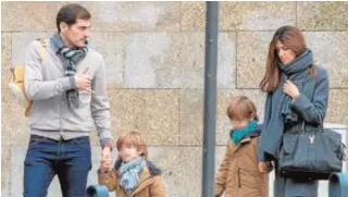  ?? GTRES ?? Íker y Sara junto a sus hijos Lucas y Martín en Oporto en 2019