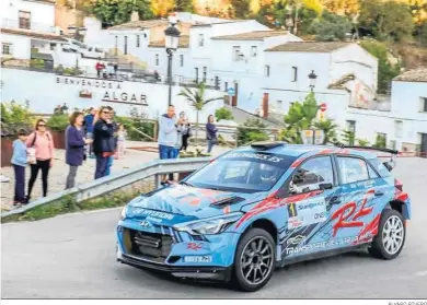  ?? ÁLVARO RIVERO ?? Pérez y Leseduarte han ganado el Rallye Ciudad de Jerez con su Hyundai.