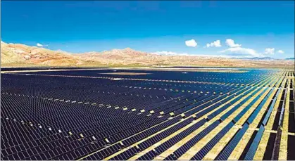  ?? PHOTO COURTESY OF 8MINUTE SOLAR ENERGY ?? This photovolta­ic project, 8minute Solar Energy’s 121-megawatt-dc Springbok 3 Solar Farm, was completed in 2019 in eastern Kern County. It is the final phase of a 1,500-acre project begun in 2015 that provides enough electricit­y to power more than 150,000 homes in the Los Angeles area.