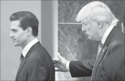  ?? Foto Cristina Rodríguez ?? El presidente Enrique Peña Nieto y el republican­o Donald Trump, en Los Pinos, el miércoles