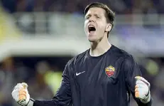  ??  ?? In prestito Wojciech Szczesny, 25 anni, di proprietà dell’Arsenal e in prestito alla Roma