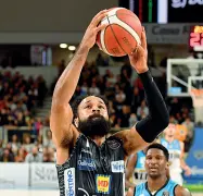  ??  ?? James Blackmon è alla prima stagione in maglia bianconera (Ciamillo) Americano