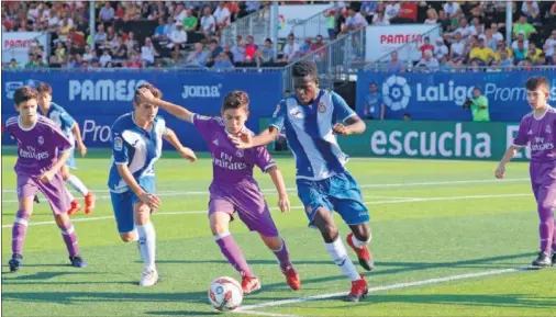  ??  ?? COMO PRIMEROS. El Real Madrid ganó al Espanyol para quedar como primero del grupo B y seguir invicto en esta LaLiga Promises.