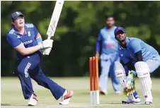  ??  ?? Attacking: Justin Hollingswo­rth takes on India in 2015