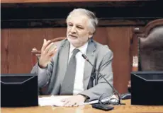  ??  ?? ► Eduardo Bitran ayer en la Cámara de Diputados.