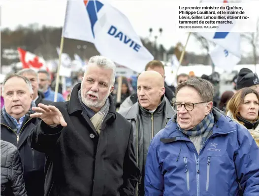  ?? PHOTOS DANIEL MALLARD ?? Le premier ministre du Québec, Philippe Couillard, et le maire de Lévis, Gilles Lehouillie­r, étaient notamment de cette marche.