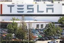  ?? Gabrielle Lurie / The Chronicle ?? The Tesla factory in Fremont was open May 11, even though it was in defiance of Alameda County shelterinp­lace rules.