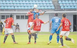  ?? Picture: SOPHIE RALULU ?? Action from the OFC qualifer match between Rewa and Lautoka at the ANZ Stadium in Suva last Sunday.