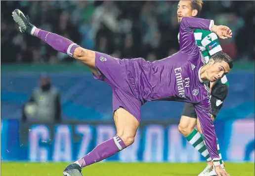  ??  ?? Cristiano Ronaldo El ex del Sporting fue aplaudido, pero tuvo muy poca presencia en el José Alvalade durante todo el partido