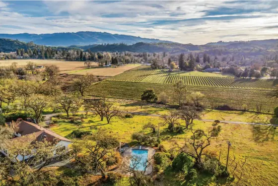 ?? SEATIMBER MEDIA ?? 8990 Sonoma Hwy in Kenwood is a private, roughly 33-acre ranch with vineyards and a pool.