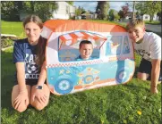  ?? Photo submitted ?? Carson Sprankle in small FOOD Truck with helpers Jenyka Hearst and Isaya Miller.