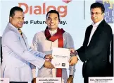  ??  ?? SLC President Shammi Silva (3rd from left) and Group Chief Executive of Dialog Axiata PLC, Supun Weerasingh­e (3rd from right) exchanging the agreement document in the presence of Sports Minister Namal Rajapaksa